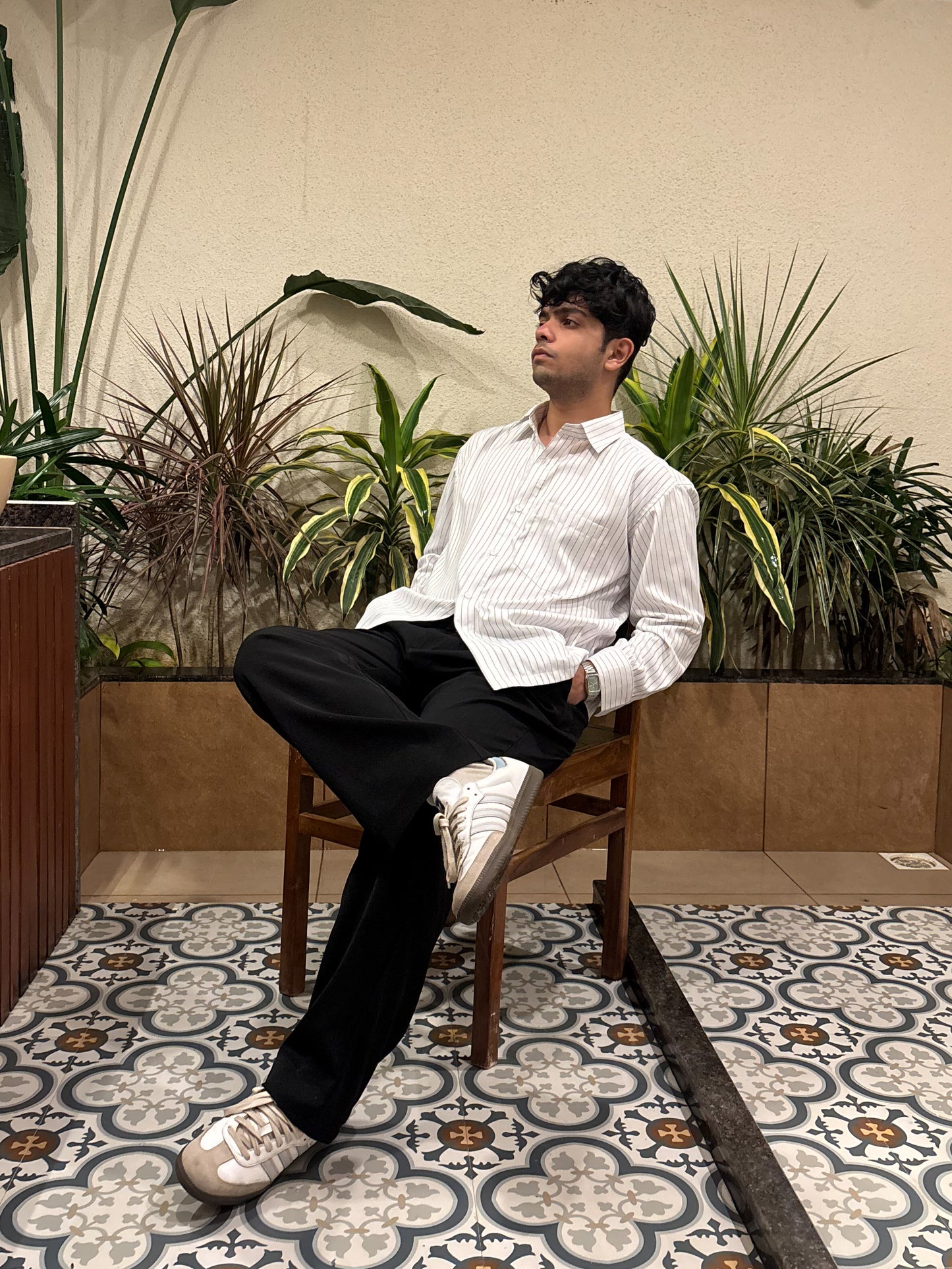 WHITE STRIPED RELAXED FIT SHIRT